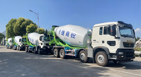 【重卡新聞】4月重卡銷8.7萬(wàn)輛！二季度“開(kāi)場(chǎng)”實(shí)現(xiàn)正增長(zhǎng)！